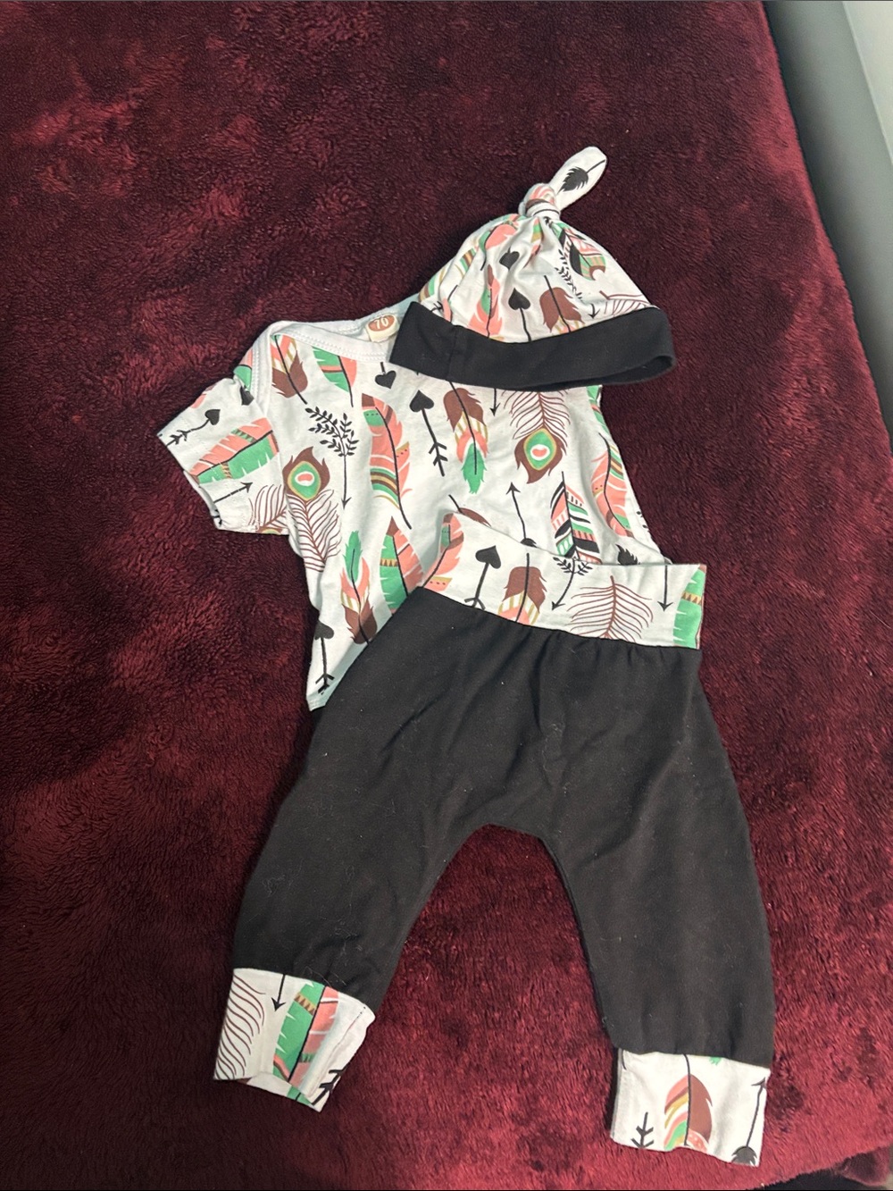 Carter's Two-Piece Feather Print Pajama Set in White, Black, Green, Pink